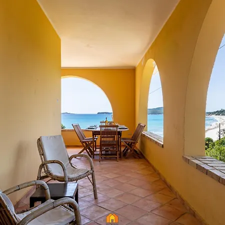 Teresa Front Villa